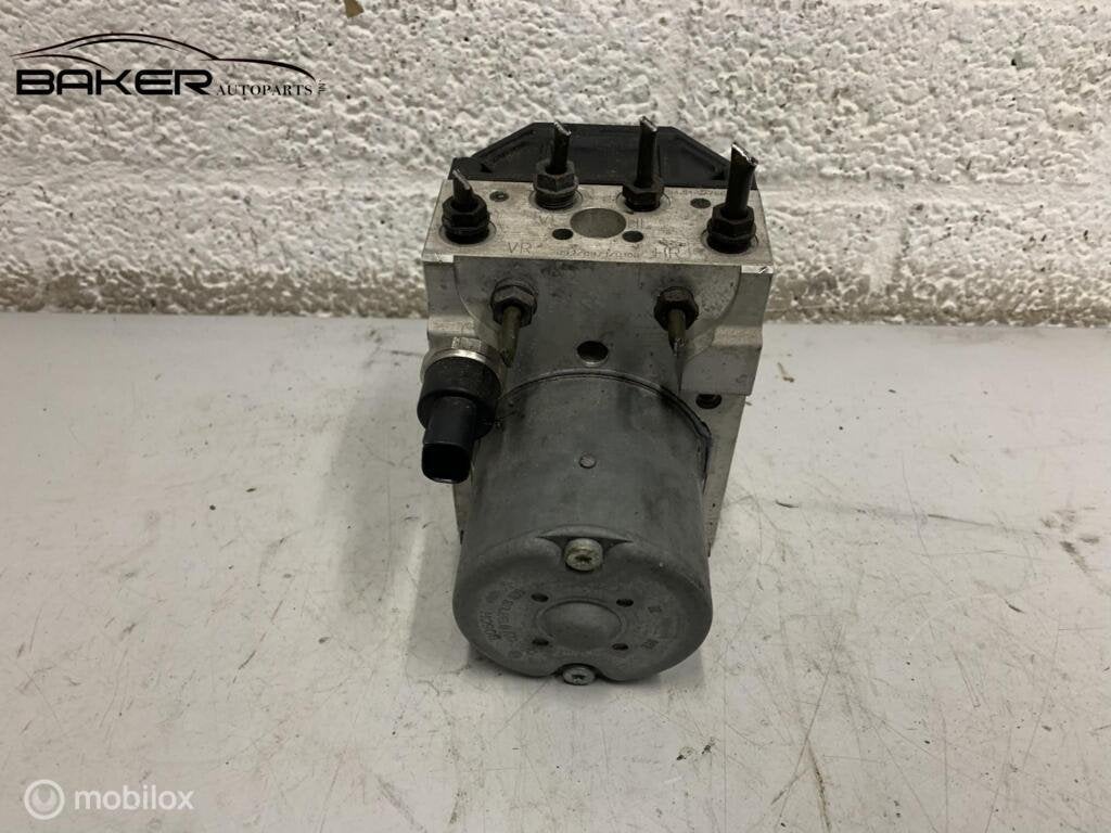 ABS pomp BMW 3-serie Touring E46 330xi ('99-'05) 6756779, Auto-onderdelen, Gebruikt, Ophalen of Verzenden, BMW, BMW
