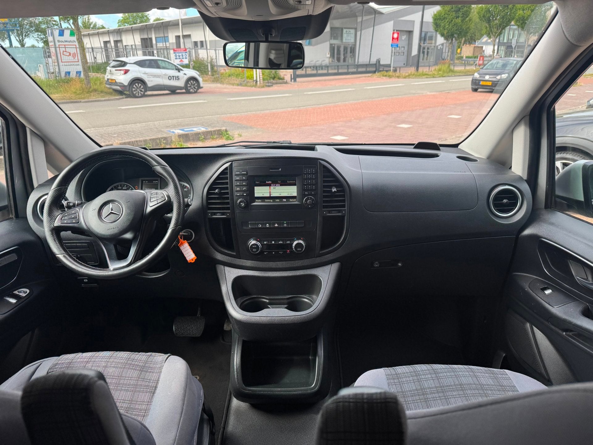 Mercedes-Benz Vito 114 CDI Lang DC Comfort AUT|NAVI|Cruise|C, Auto's, Automaat, Gebruikt, Euro 6, 4 cilinders