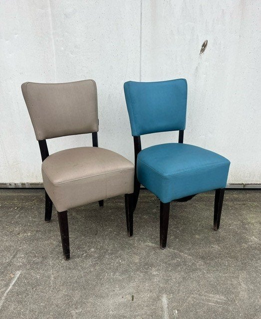 13 stuks nette horeca restaurant stoelen Lisa VOORRAAD, Ophalen, Zo goed als nieuw, Grijs, Vijf, Zes of meer stoelen