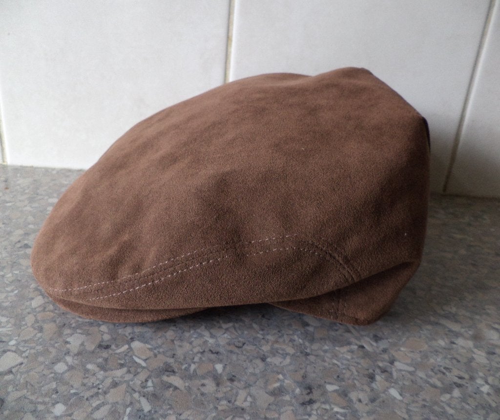 Horka alcantara platte pet outdoor wandelen flatcap nieuw, Ophalen of Verzenden, Nieuw, 57 cm (M, 7⅛ inch) of minder, Pet