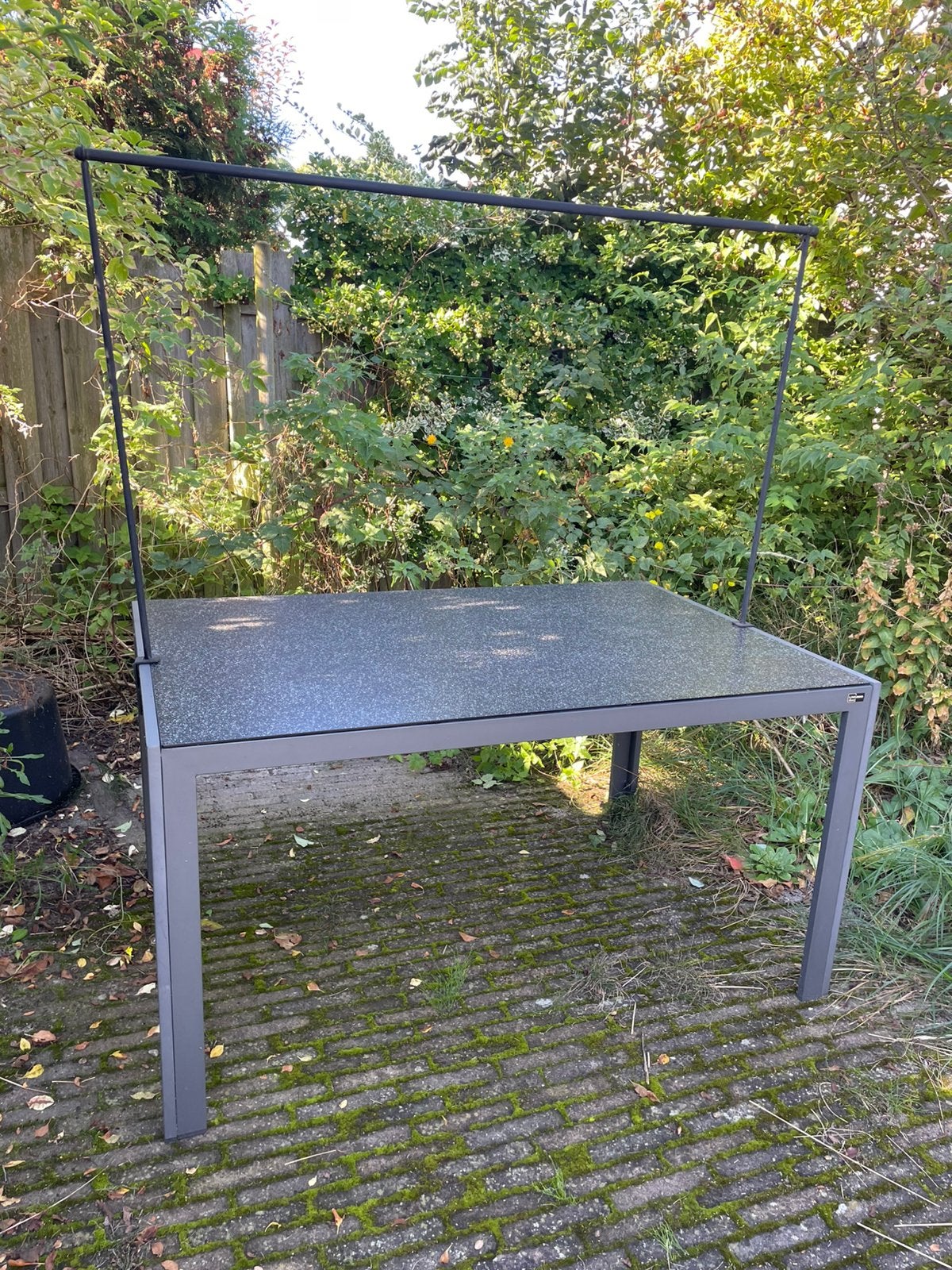 LIVARNO Home Tuintafel met Decoratieve Klembeugel / Stang, Tuin en Terras, Ophalen, Zo goed als nieuw, Rechthoekig, Aluminium