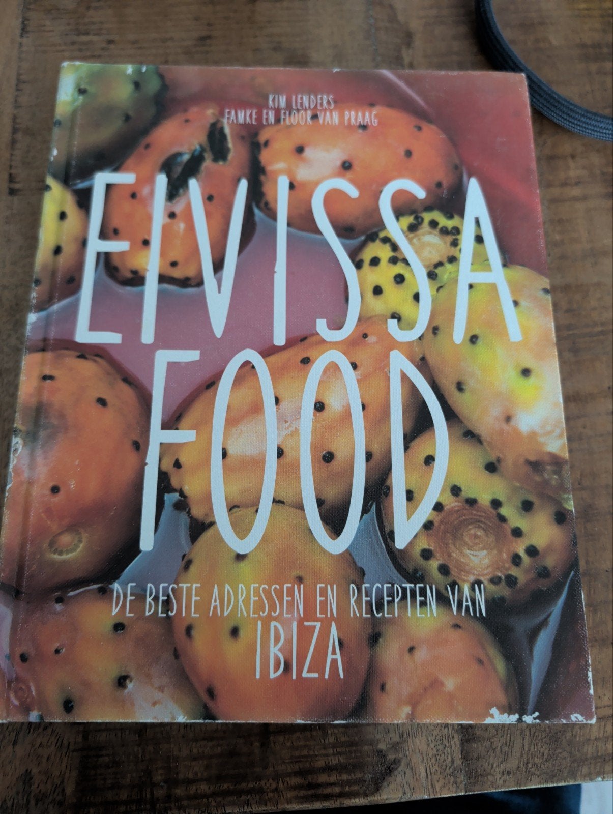 Kim Lenders - Eivissa Food, Boeken, Kookboeken, Gelezen, Spanje, Kim Lenders; Famke van Praag; Floor van Praag, Ophalen of Verzenden
