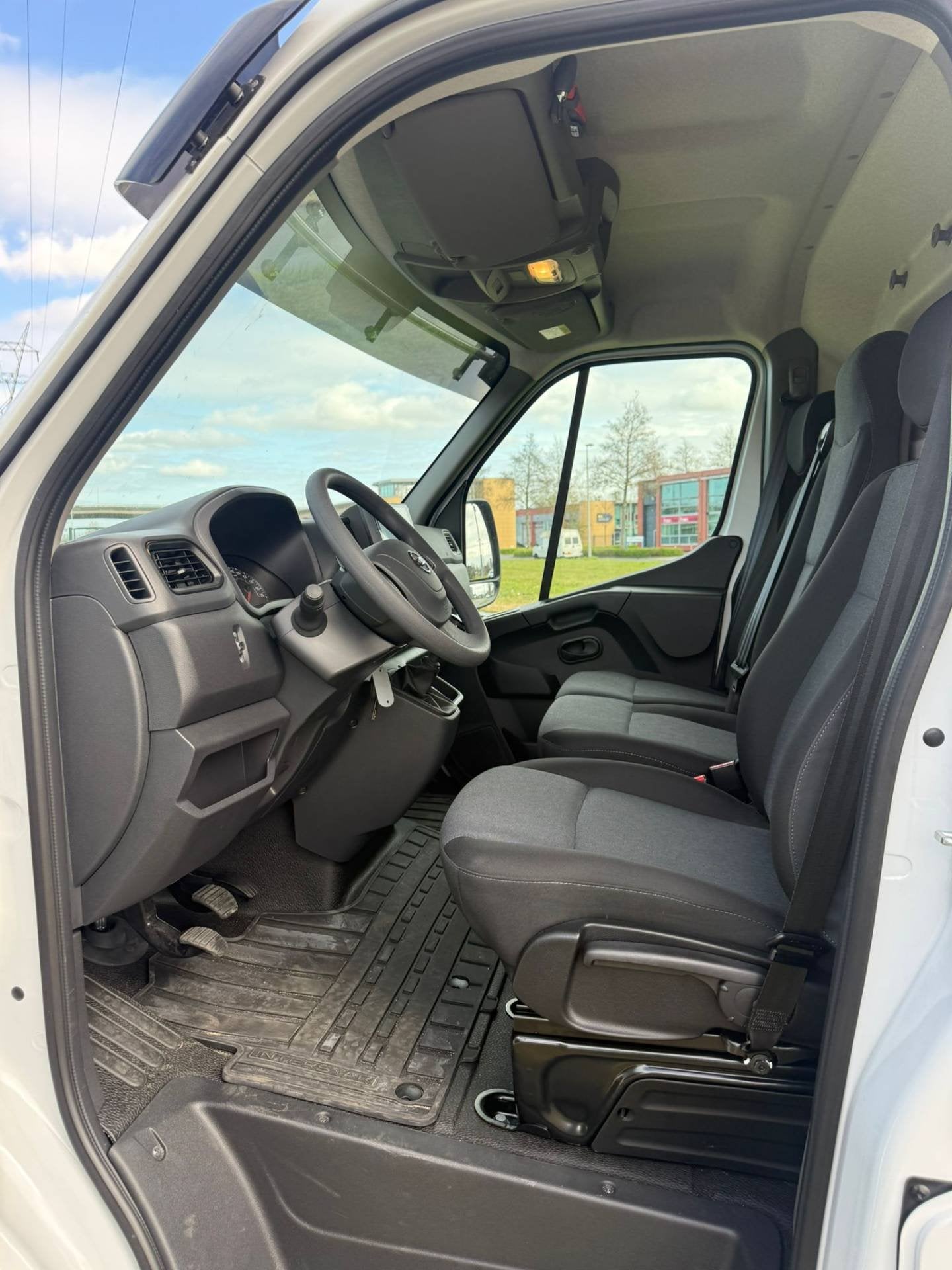Nissan Interstar 2.3 dCi L1H1 Acenta NIEUW, 136 pk, Gebruikt, Euro 6, 4 cilinders