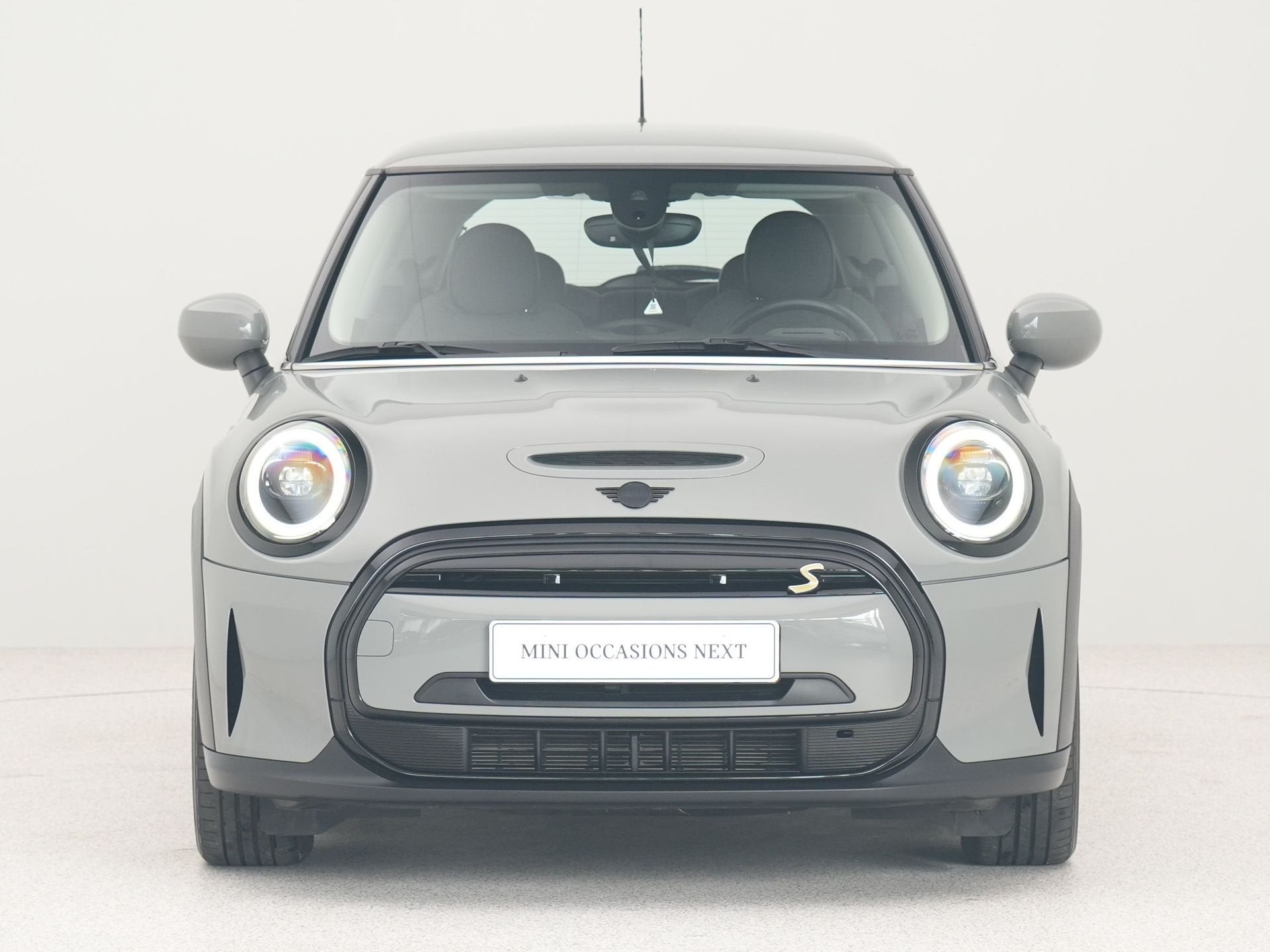 MINI Electric 3-deurs Camden Edition Accu conditie 95%, Auto's, Met garantie (alle), 4 stoelen, Leder en Stof, Mini Electric