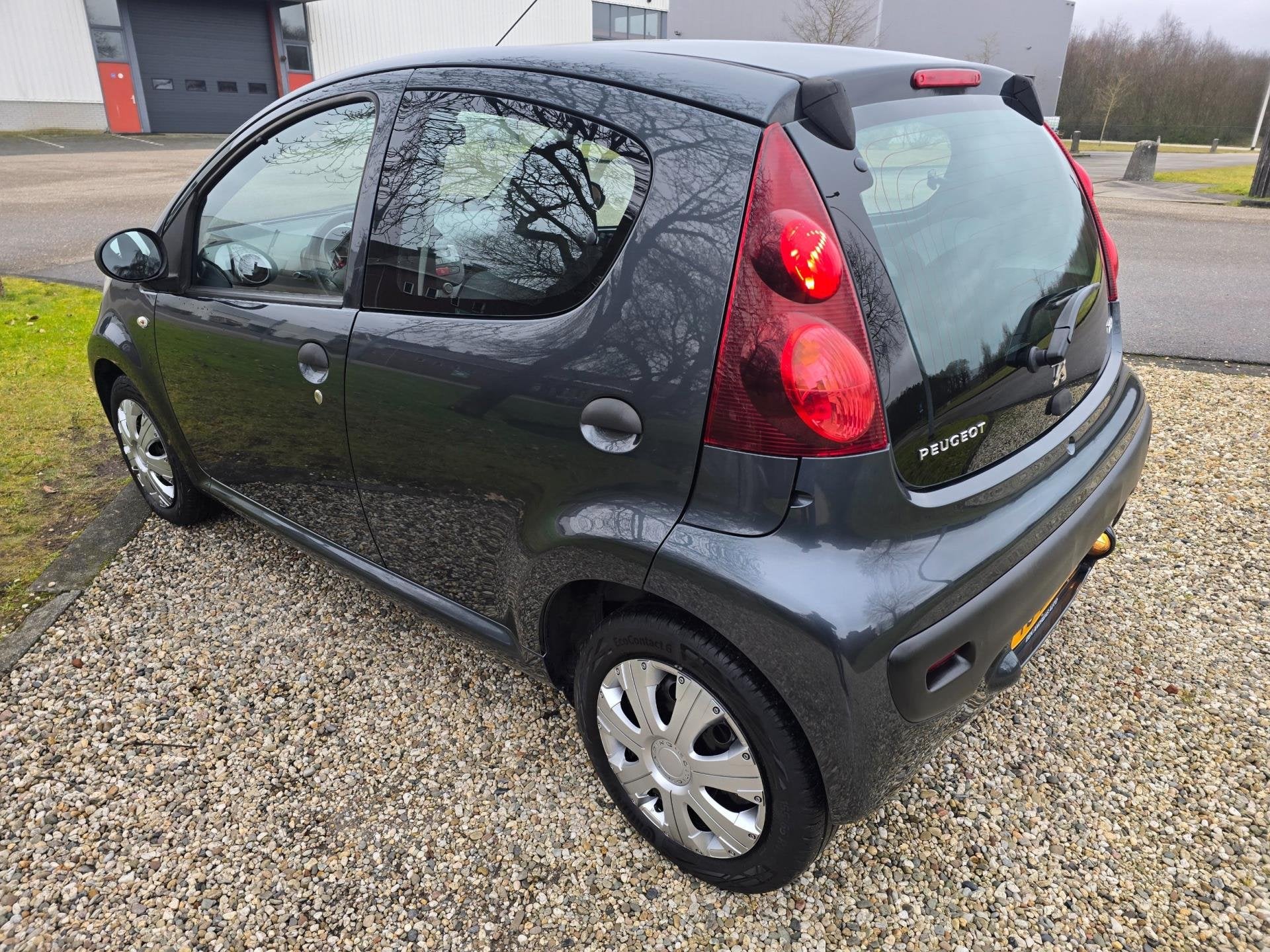 Peugeot 107 1.0 Access Accent 5-deurs *70.000km* APK 10-2027, Auto's, Peugeot, Voorwielaandrijving, Euro 5, Gebruikt, 4 stoelen