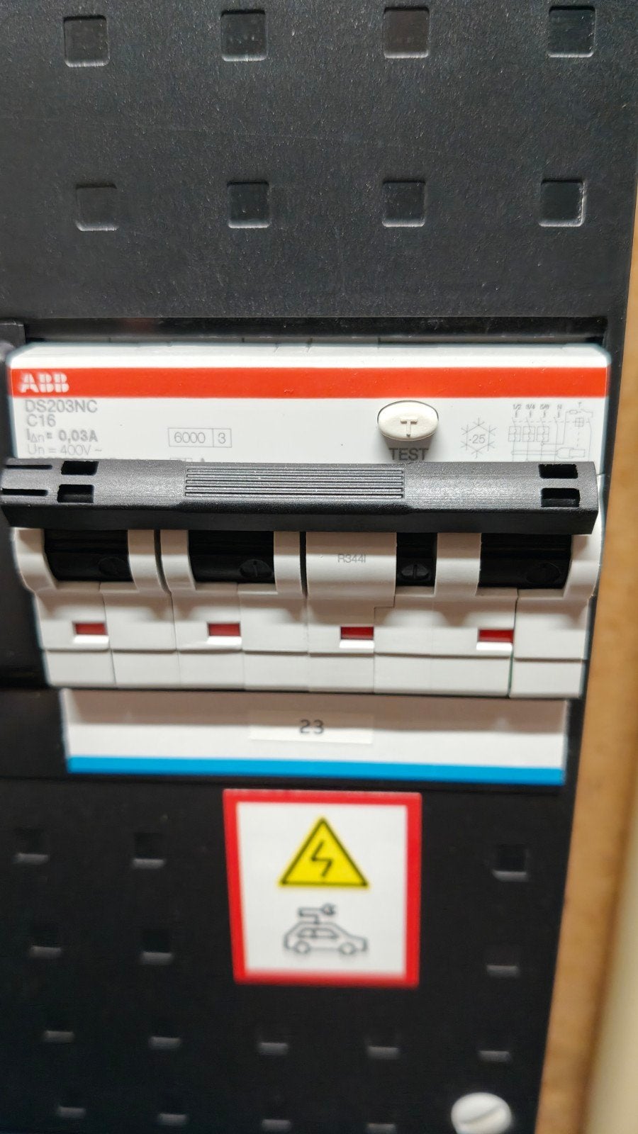 ABB DS203NC C16 Aardlekautomaat 30mA, Aardlekautomaat, ABB, Nieuw, Ophalen of Verzenden