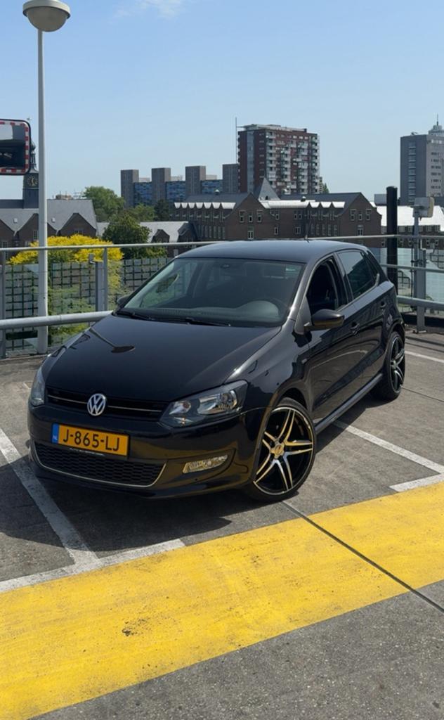 Volkswagen Polo Match 1.2 TSI 66KW 2012 Zwart, Voorwielaandrijving, 40 €/maand, Zwart, 4 cilinders