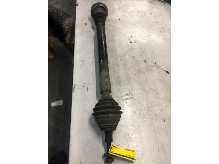 Aandrijfas rechts-voor van een Volkswagen Golf, Gebruikt, -, Volkswagen, -