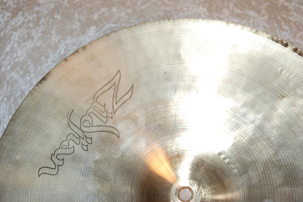 Zildjian  New beat open logo hihats 1045/1693gr 15 inch, Gebruikt, ., Drums of Percussie, Ophalen of Verzenden
