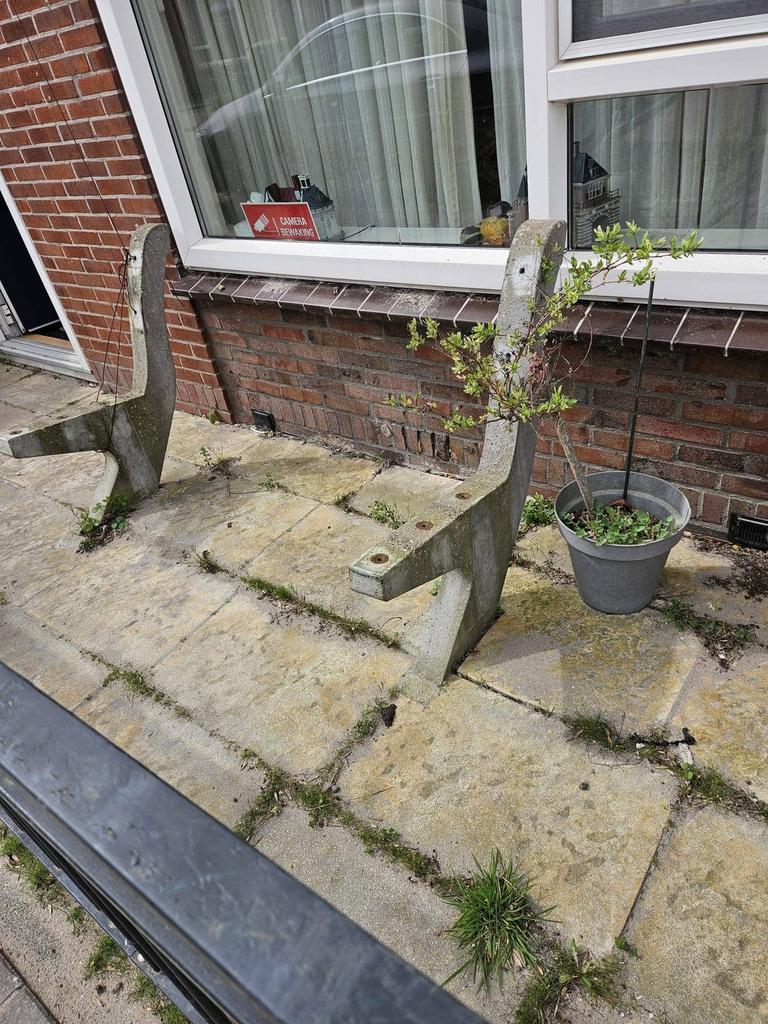 Betonnen steunen bankje, Tuin en Terras, Ophalen, Zo goed als nieuw, Beton, Overige typen