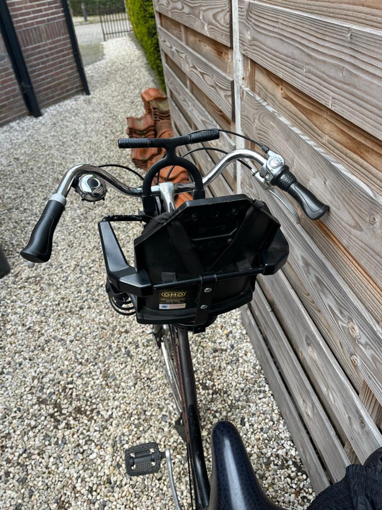 GMG fietsstoeltje voor, zwart, Fietsen en Brommers, Fietsaccessoires | Fietsstoeltjes, Gebruikt, Voorzitje, 0 t/m 13 kg, Voetsteuntjes