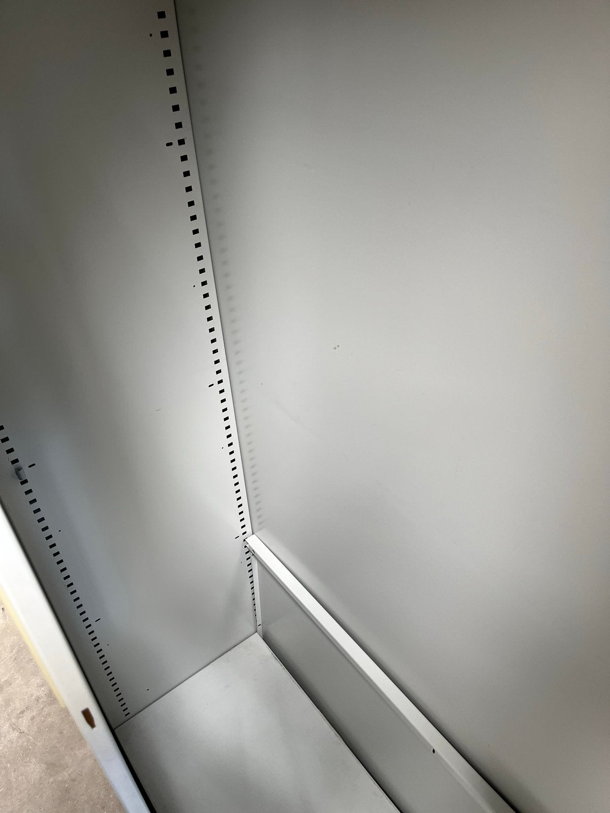Mooie opbergkast met roldeur - H198 B119,5, Ophalen, Gebruikt, 100 tot 150 cm, 150 tot 200 cm