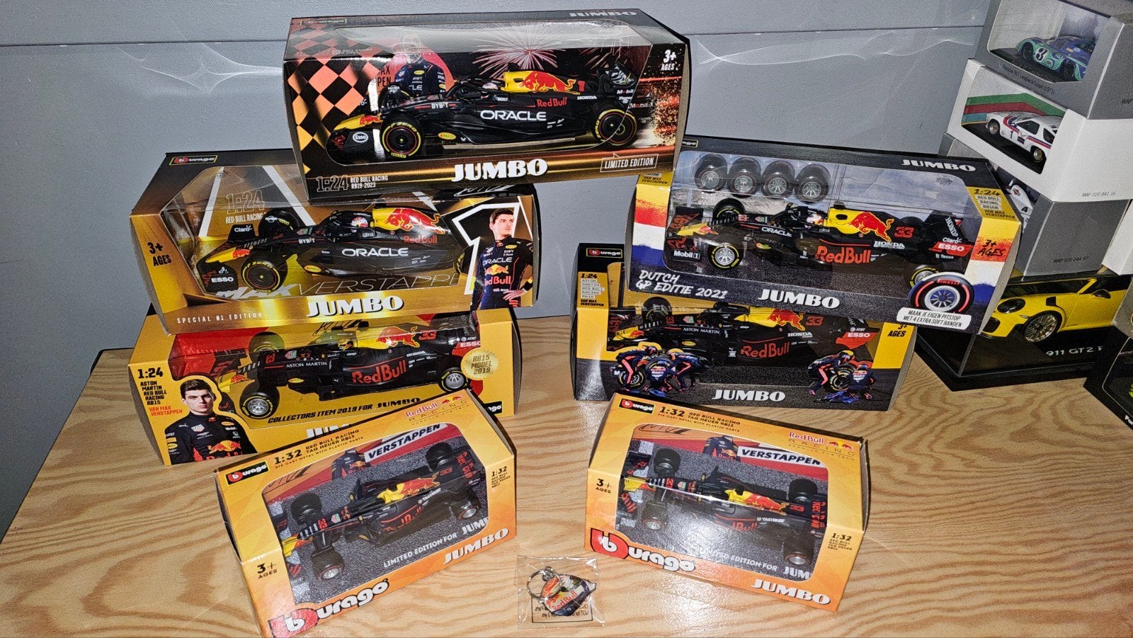 Max Verstappen F1 schaalmodellen 1:24, 1:32, Ophalen of Verzenden, Zo goed als nieuw