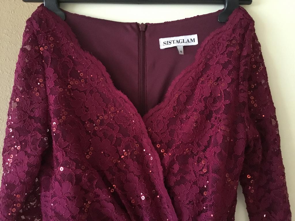 bordeaux rode gala jurk met sierlijke kraaltjes in maat M., Ophalen of Verzenden, Zo goed als nieuw, Maat 38/40 (M), Rood