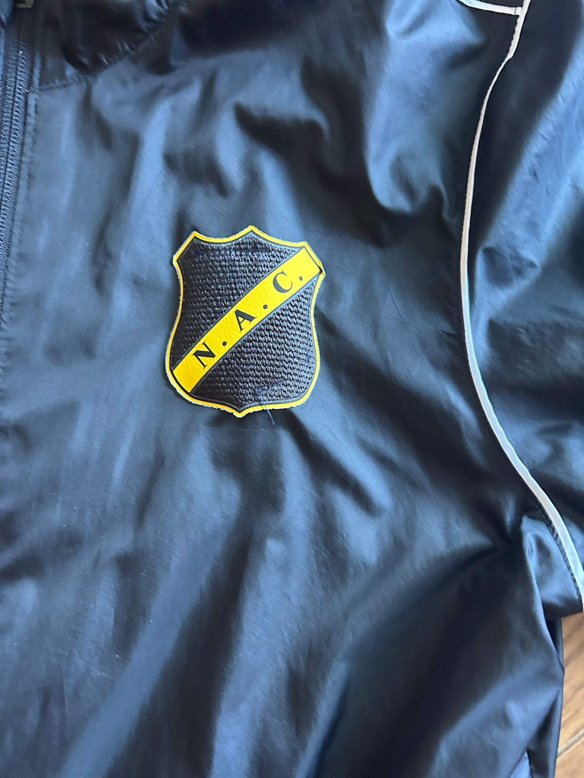 Nike NAC Breda Regenjack Maat M, Kleding | Heren, Sportkleding, Maat 48/50 (M), Zwart, Ophalen of Verzenden, Zo goed als nieuw