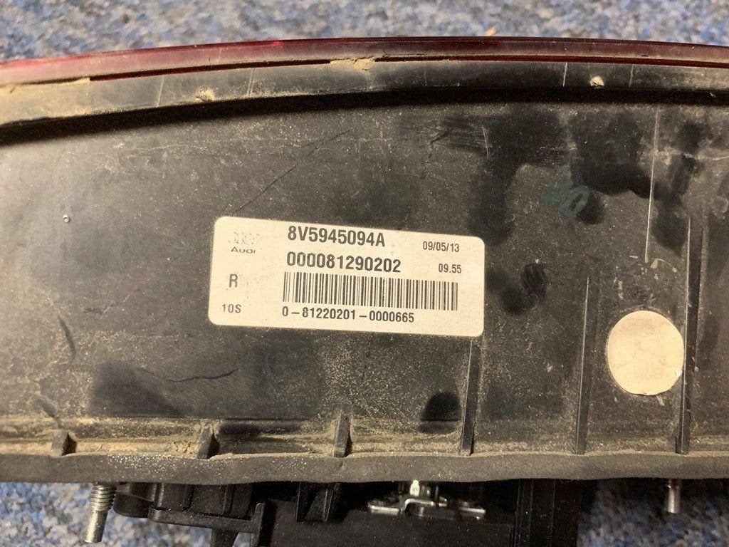 Audi A3 8V limo Achterlicht LED rechts 8V5945094A, Auto-onderdelen, Verlichting, Gebruikt, -, -, Ophalen of Verzenden
