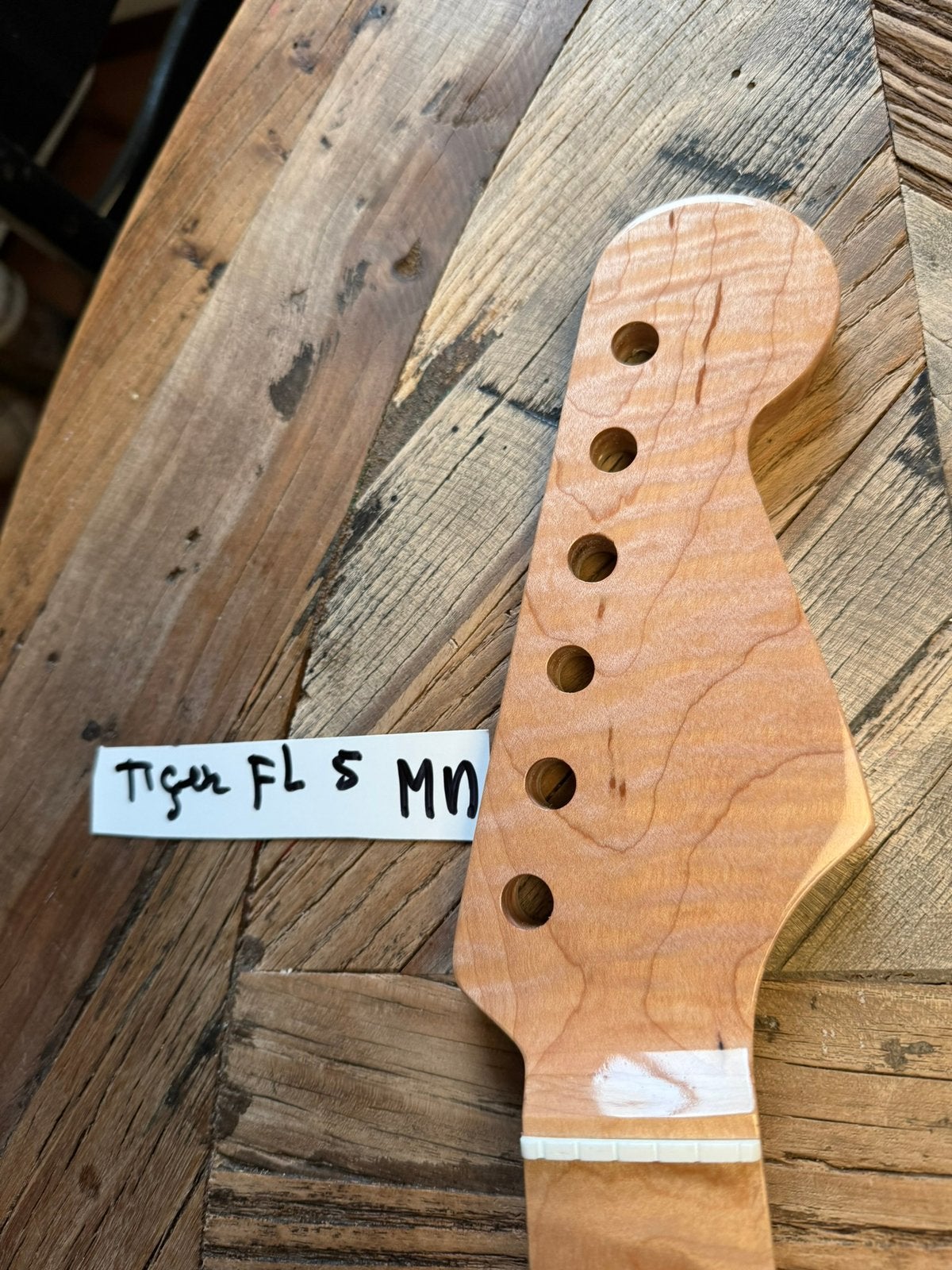Stratocaster Tigerflam maple neck 21 frets-poly” Tigerfl5 mn, Verzenden, Geen, Geen, Jpsg