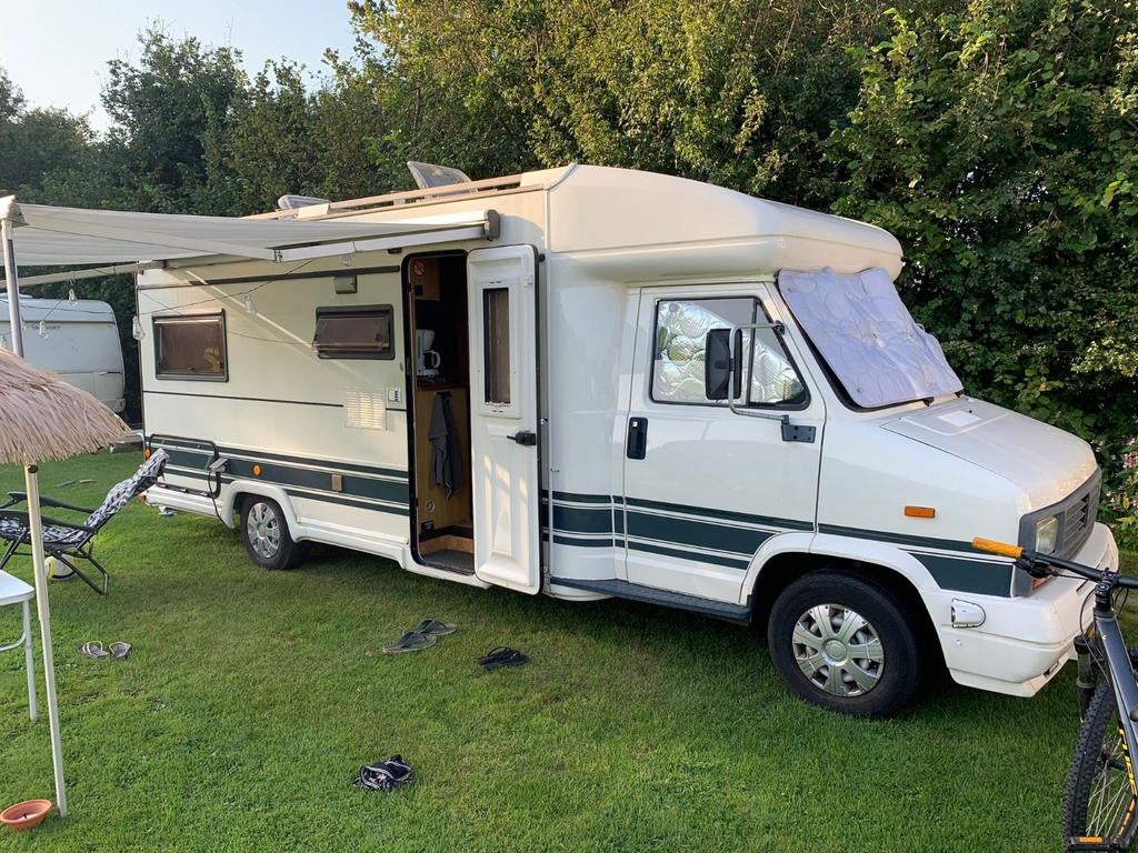camper peugeot burstner 620 klaar perfecte indeling of gridd, Chemisch toilet, Luifel, Ringverwarming, Achteruitrijcamera