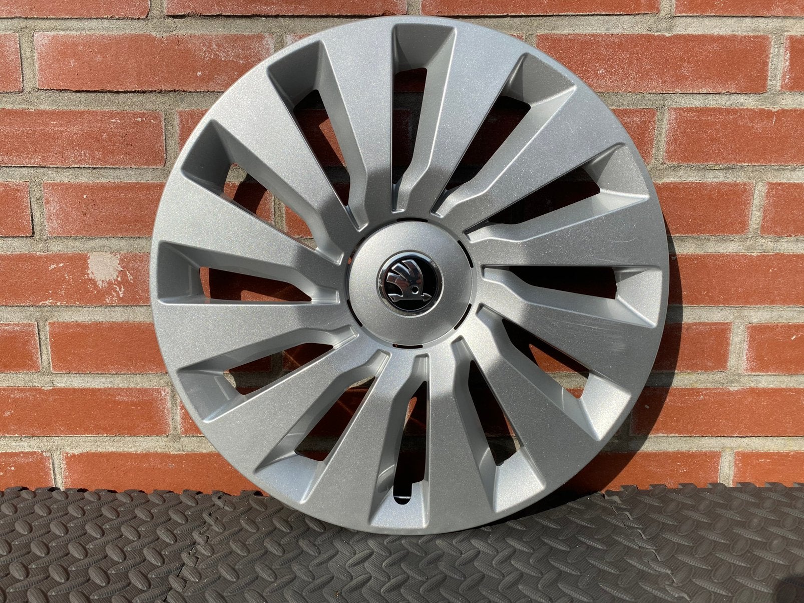 1 originele Skoda Octavia wieldop 16 inch, Auto diversen, Ophalen of Verzenden, Gebruikt