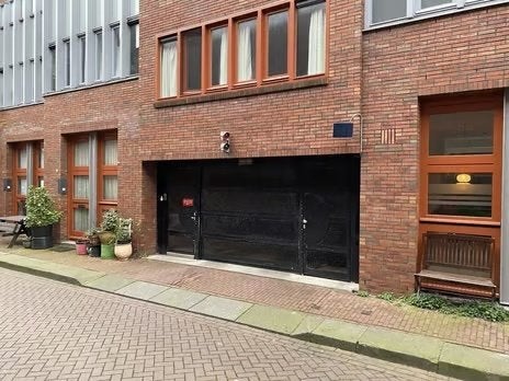 Parkeerplaats te huur – Amsterdam Oost | Borneo Eiland, Huizen en Kamers, Garages en Parkeerplaatsen, Amsterdam