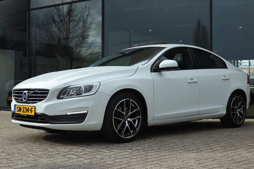 VOLVO S60 1.5 T3 POLAR+ DYNAMIC AUT. | SCHUIF/KANTEL DAK | C, Automatische klimaatregeling, 4 cilinders, S60, Wit