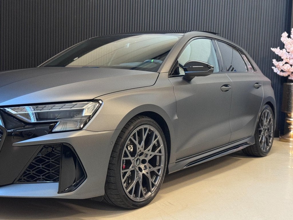 Audi RS3 2.5 TFSI RS 3 quattro | SCHAALSTOELEN | ALCANTARA |, Auto's, Audi, Automaat, Gebruikt, Zwart, RS3