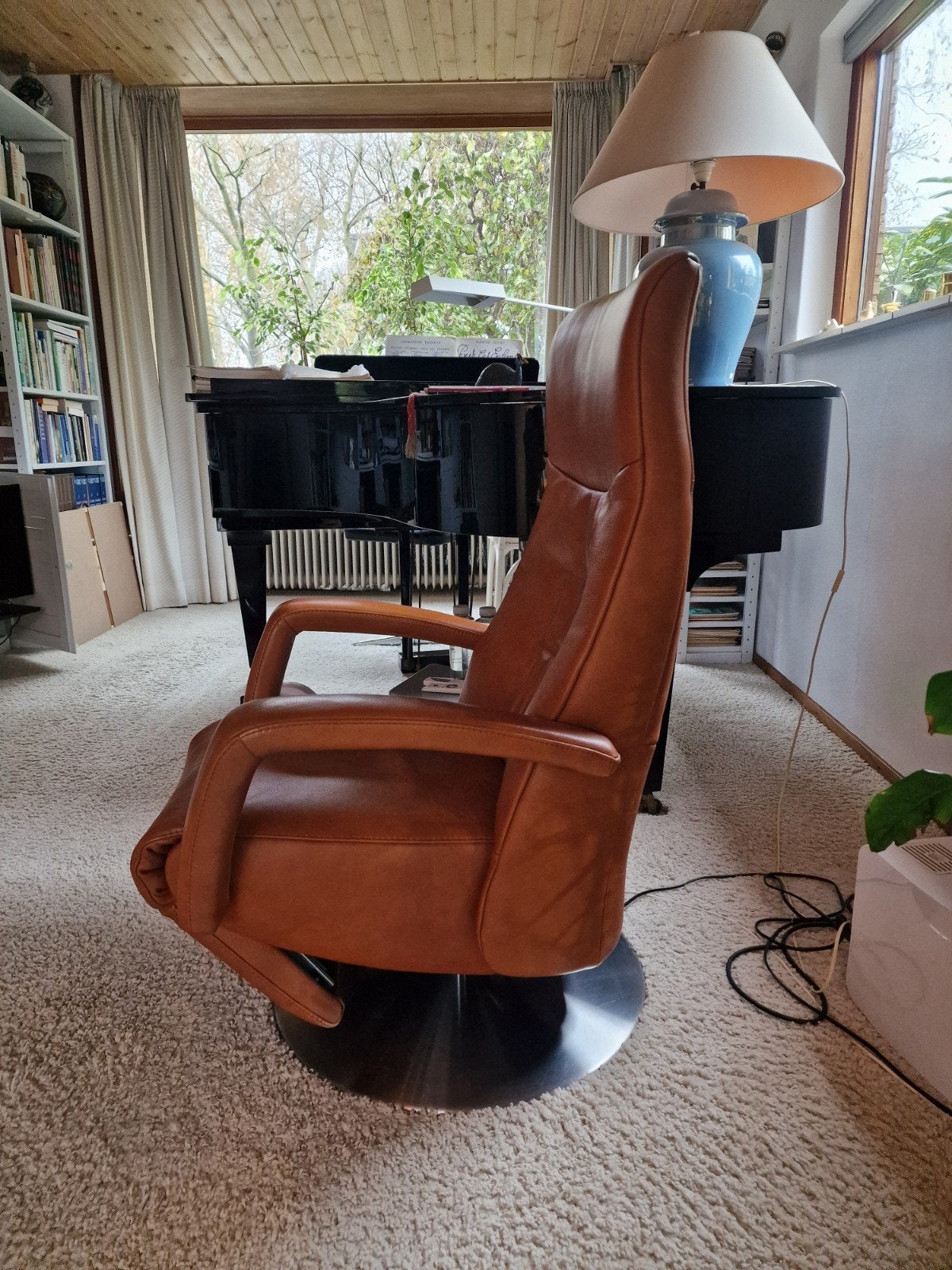 Santiago Relaxfauteuil - Bruin Leer, Elektrisch Verstelbaar, Ophalen, Modern, Comfortabel, 75 tot 100 cm, Zo goed als nieuw