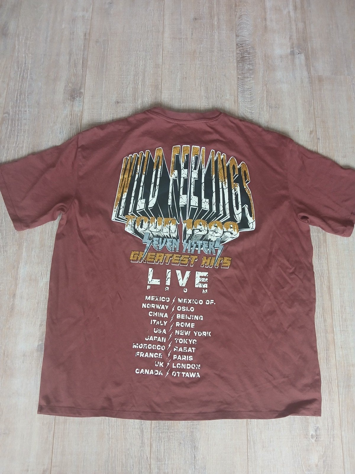 Seven Sisters Tour Shirt - Wild Feelings Greatest Hits, Kleding | Heren, T-shirts, Overige kleuren, Maat 56/58 (XL), Ophalen of Verzenden