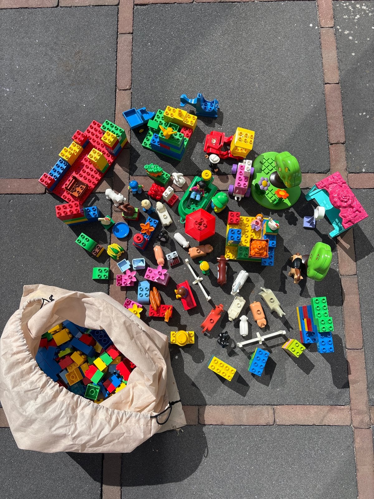 Grote verzameling (ong. 4 KG) Duplo met figuren en dieren, Inclusief minifiguren, Gebruikt, Ophalen of Verzenden, Duplo