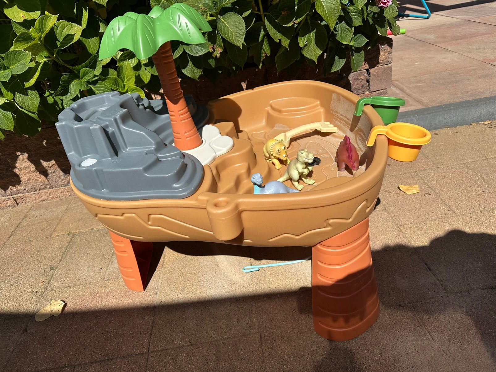 Step 2 dino zand en watertafel, Kinderen en Baby's, Speelgoed | Buiten | Zandbakken, Ophalen, Zo goed als nieuw