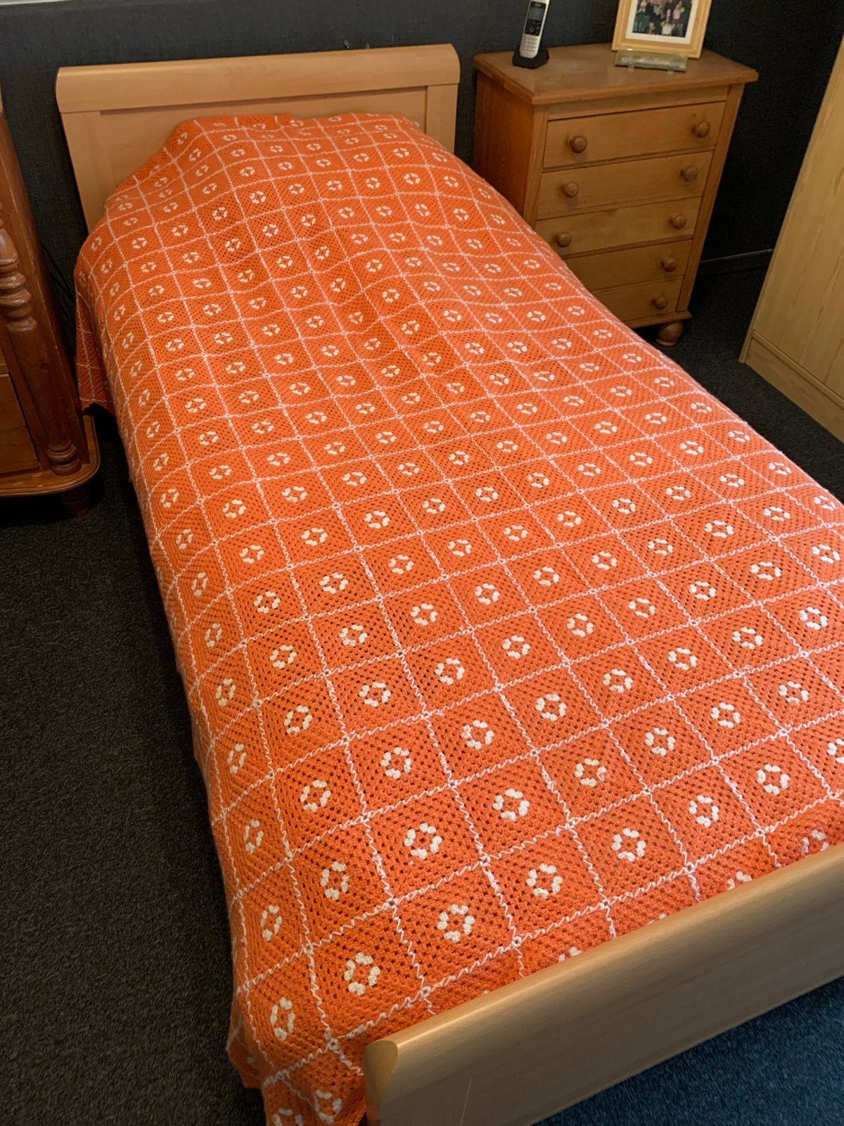 Bedsprei gehaakt handgemaakt, Huis en Inrichting, Ophalen of Verzenden, Gebruikt, Oranje, Sprei