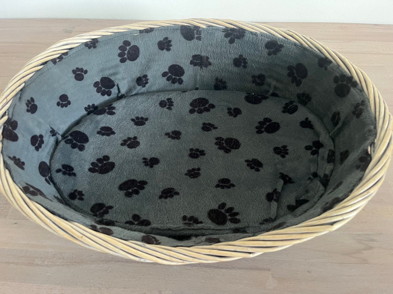 Katten-/ hondenmandje, Ophalen, Zo goed als nieuw, Riet