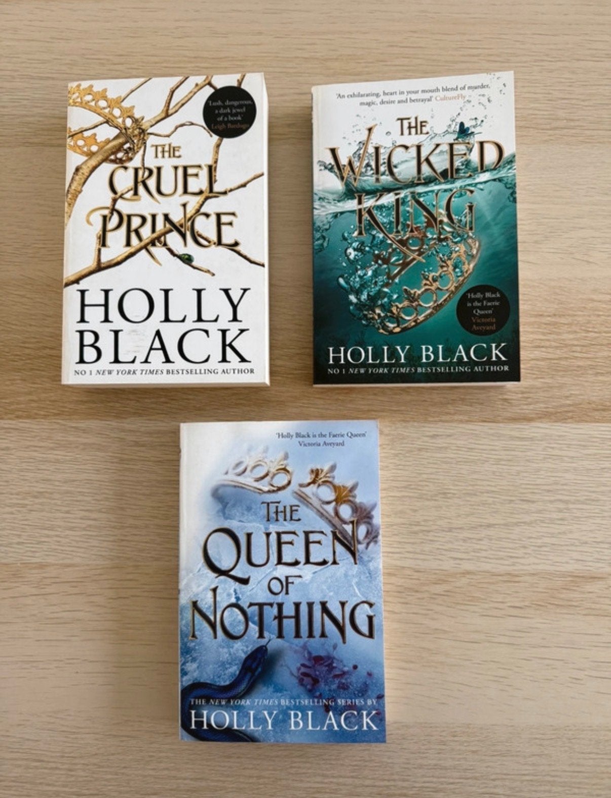 De Folk van de Lucht-serie (3 boeken) - Holly Black, Boeken, Ophalen of Verzenden, Zo goed als nieuw