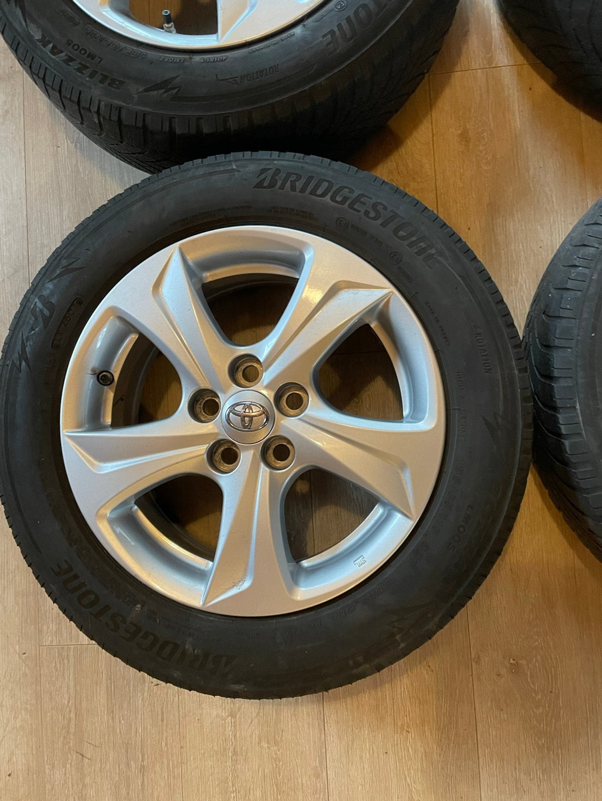 Velgen winterbanden Yaris 2021-2026 origineel Toyota, Auto-onderdelen, Ophalen, Gebruikt, 15 inch, Velg(en)
