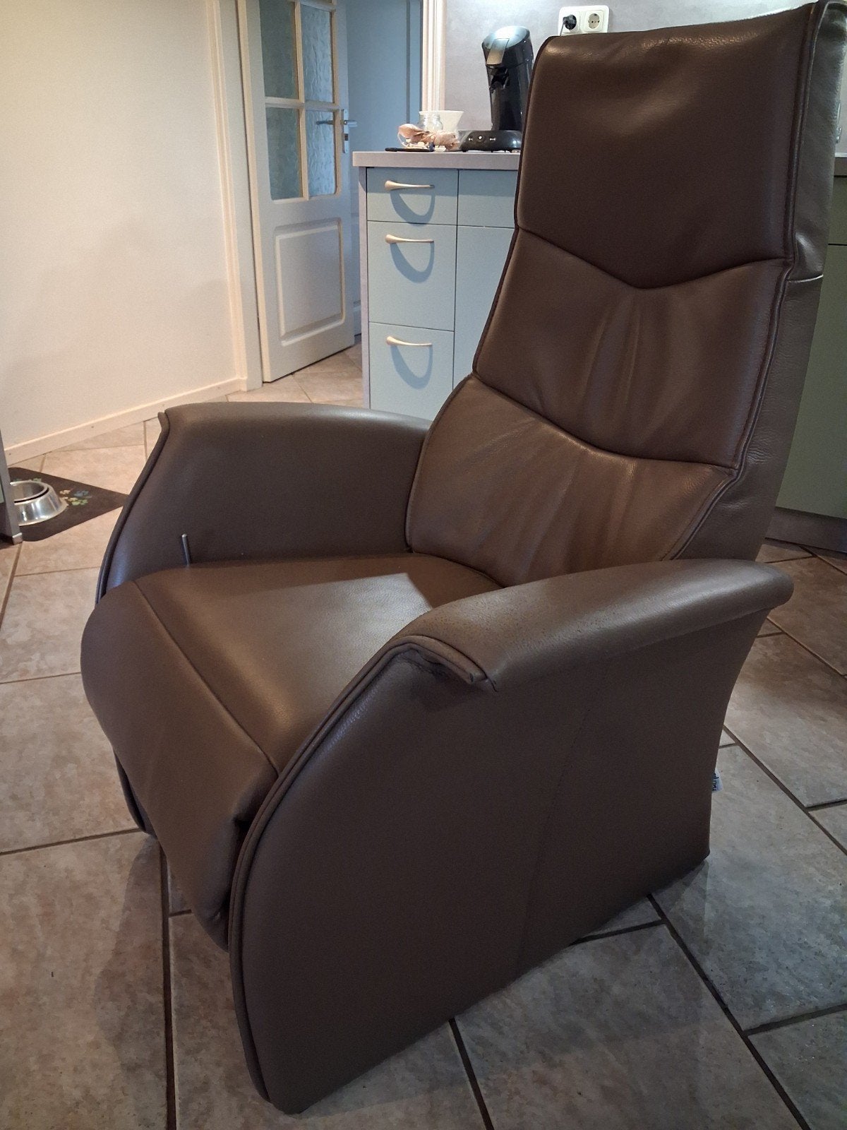 Relax Tulipa relaxfauteuil - Seniorenstoel, Huis en Inrichting, Ophalen of Verzenden, Bruin, Eén
