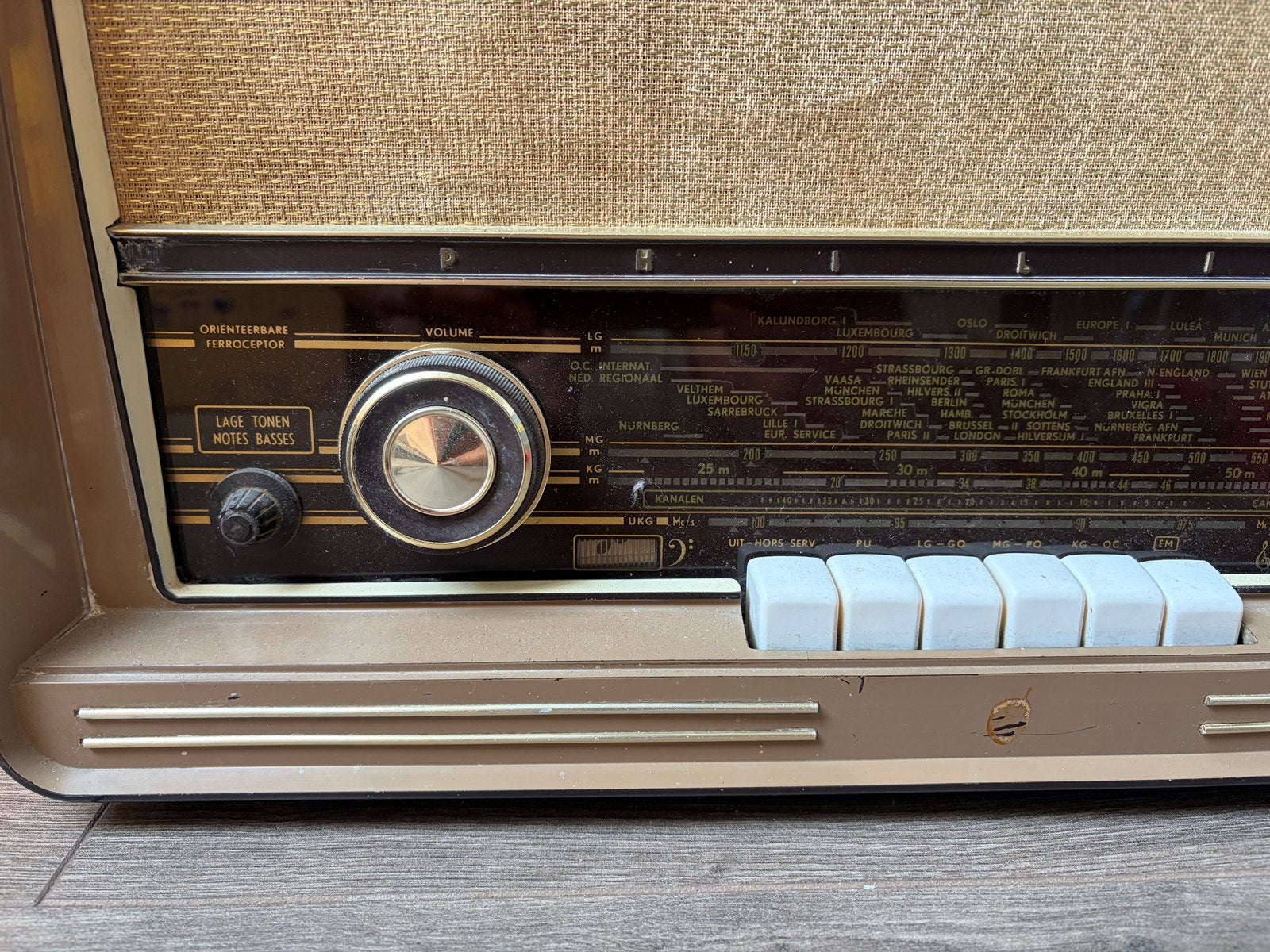 Oude Philips radio (B4X61A), Ophalen, Gebruikt
