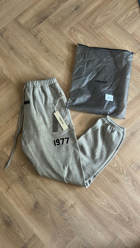 Essentials 1977 joggers, Ophalen of Verzenden, Nieuw, Maat 52/54 (L)
