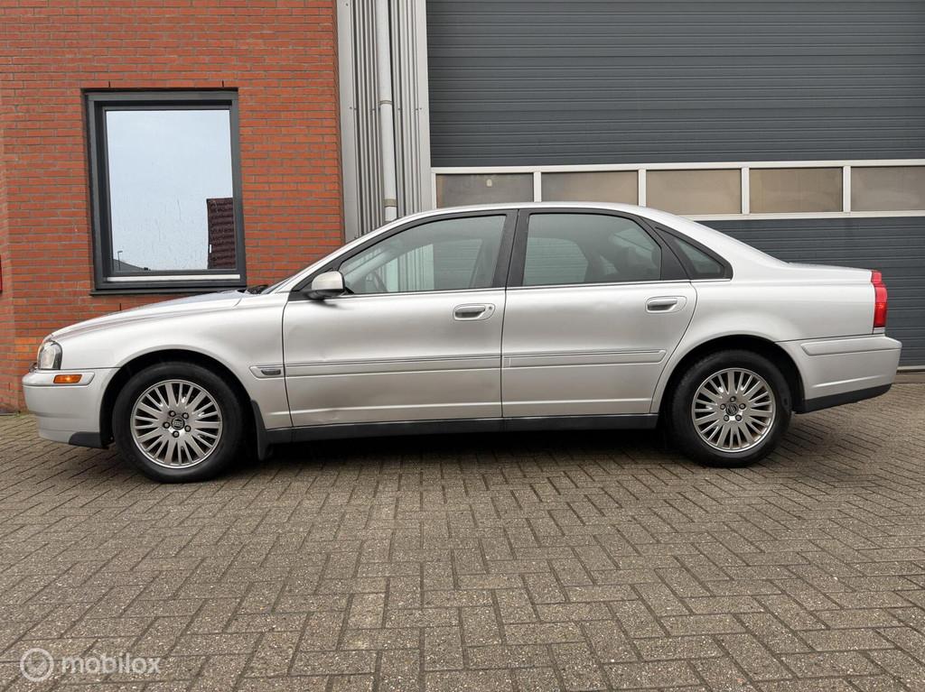 Volvo S80 2.4 Momentum Graphite - xenon - leder - nw. apk, Voorwielaandrijving, 1800 kg, Zwart, Bedrijf