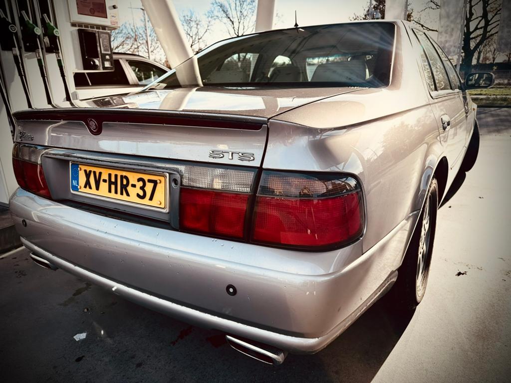 Prachtige Cadillac STS 1999 in perfecte staat, Auto's, Automaat, Automatische klimaatregeling, Beige, Particulier