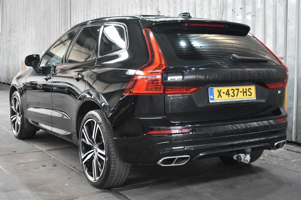 Volvo XC60 T8 390PK R-Design | Trekhaak | 360 | BLIS | Adapt, Auto's, 12 maanden, Gebruikt, Euro 6, 4 cilinders