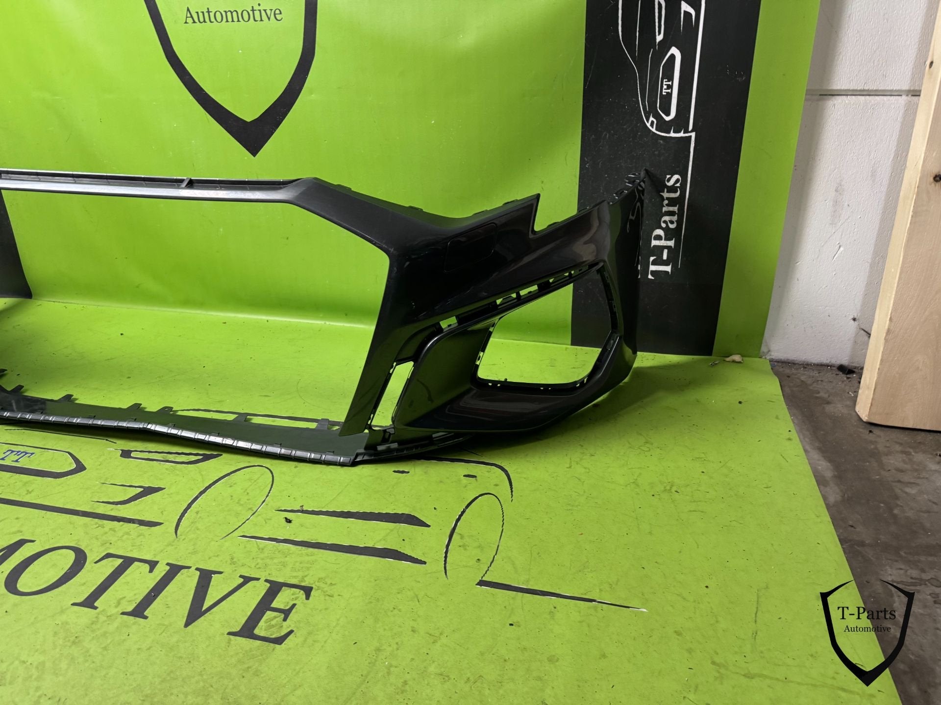 audi A3 8Y voorbumper bumper, Auto-onderdelen, Gebruikt, AUDI AG, Auto-Union-Strasse 1
85045  Ingolstadt, DE, Kundenbetreuung@audi.de