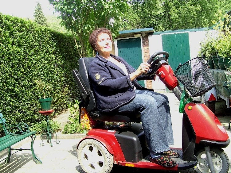 ZOEK PERICUREVROUW NAAR MIJN THUIS KOMEN, Ophalen, Gebruikt, Lichaamsverzorging