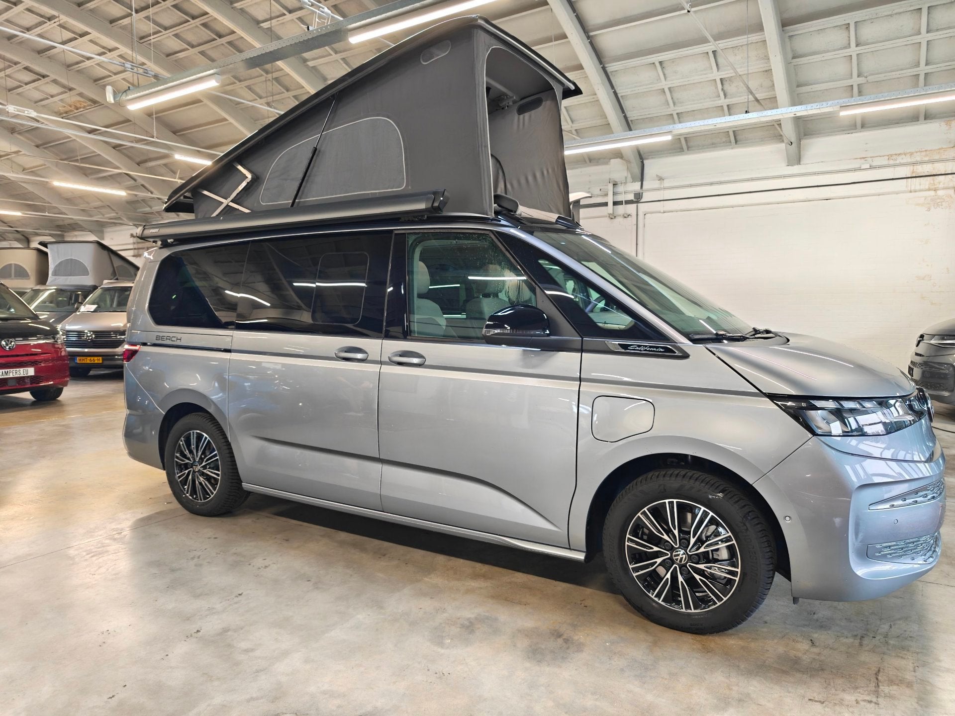 Volkswagen California Beach EHYBRID DSG 4MOTION 245 PK, Caravans en Kamperen, Automaat, Buscamper of Camperbus, Volkswagen, Bedrijf