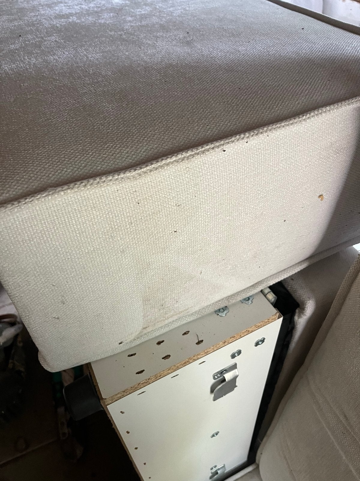 Bank met waterschade en vlekken, 1.5 jaar oud, Ophalen, Gebruikt, Stof