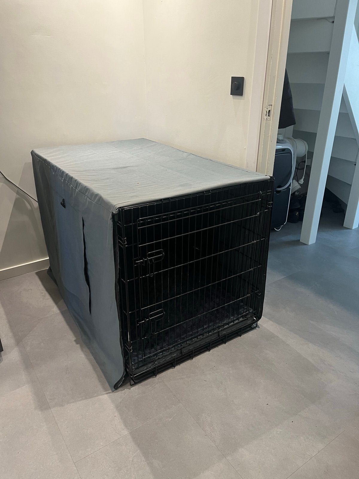 Honden bench 122x75cm en accecoires, Ophalen, Zo goed als nieuw