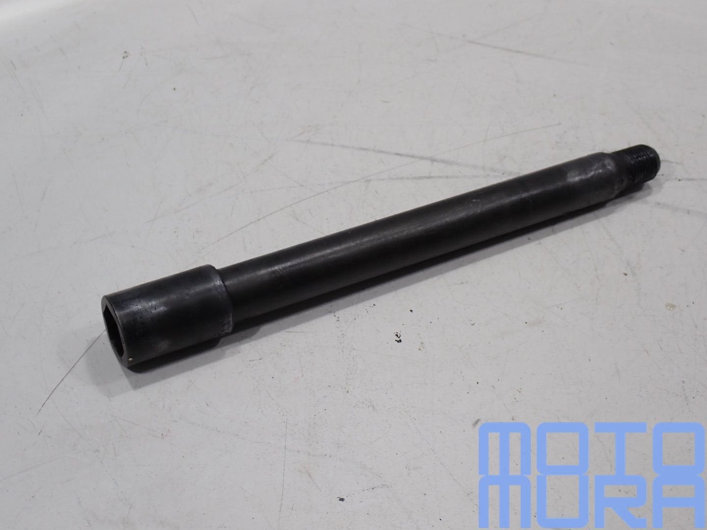 vooras voor Yamaha YZF R1 1998 - 2001 RN01 RN04 voorwielas v, Gebruikt, -, -, Ophalen of Verzenden
