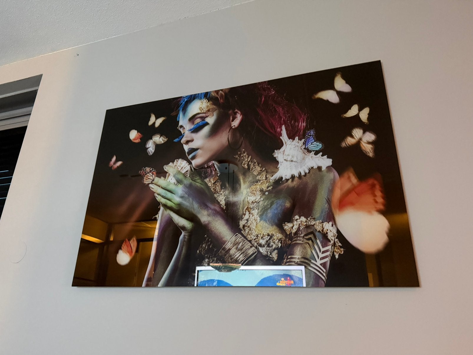 Glazen lijst met vrouw en vlinders plexi glas, Ophalen