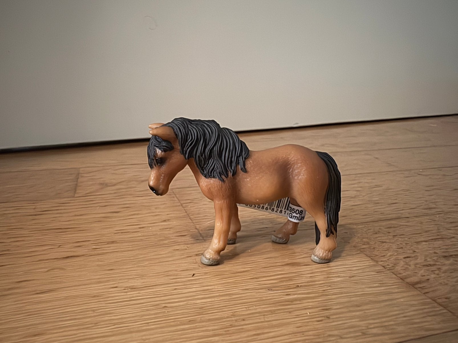 Schleich exclusief Falabella merrie met vaantje, Ophalen of Verzenden, Nieuw, Jongen of Meisje