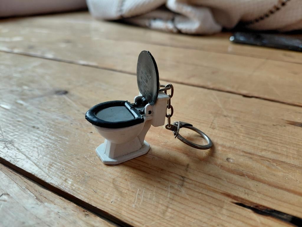 Sleutelhanger toilet wc urinoir, Ophalen of Verzenden, Nieuw
