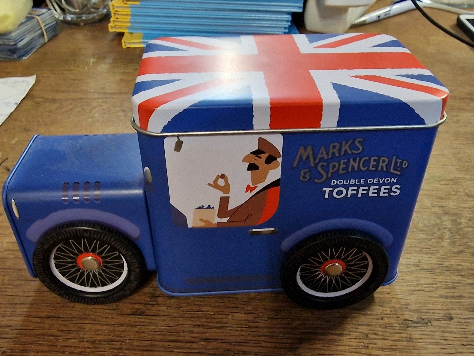 Marks & Spencer blik in de vorm van een Brits busje, Ophalen, Gebruikt, Overige, Overige merken